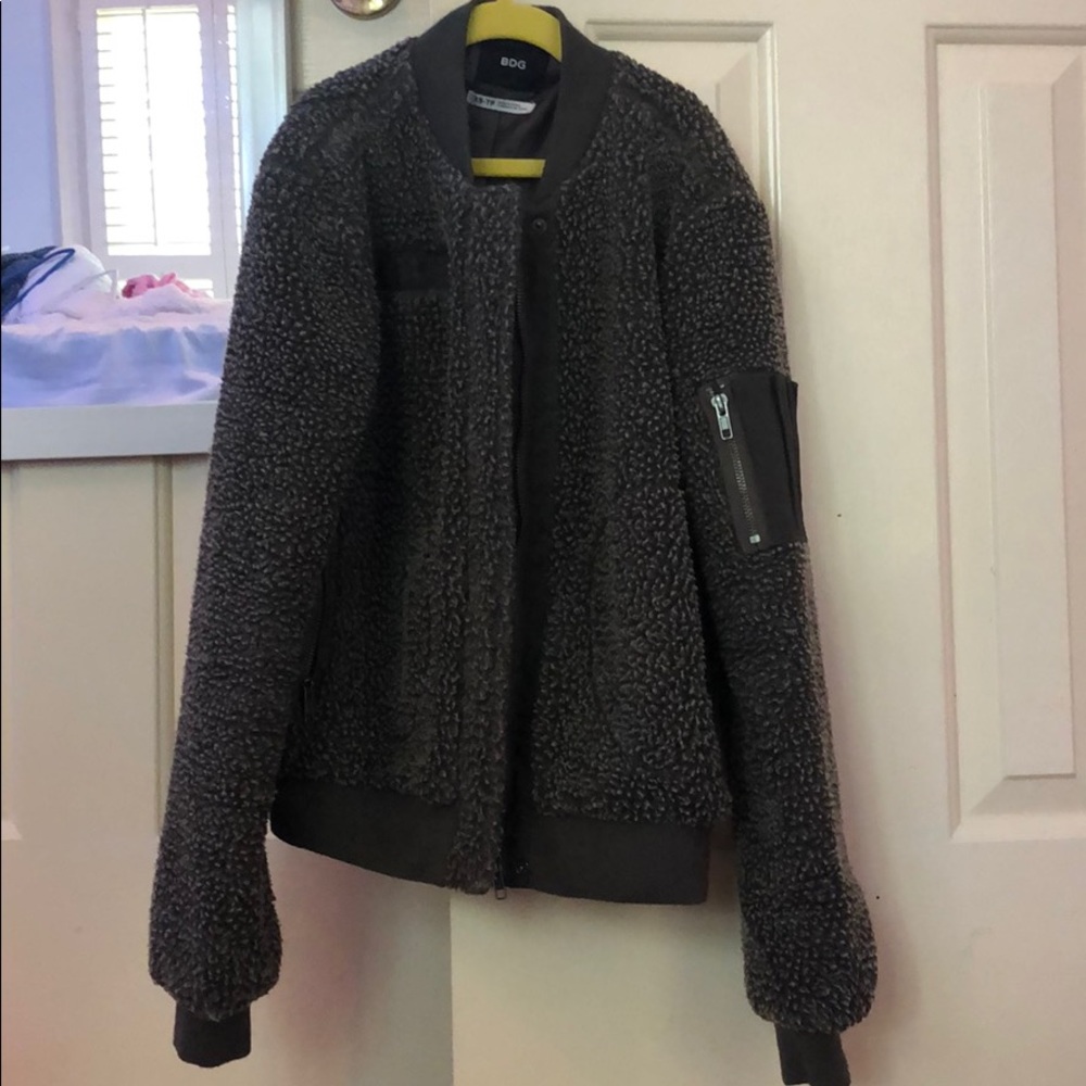 Soft army green jacket with pockets